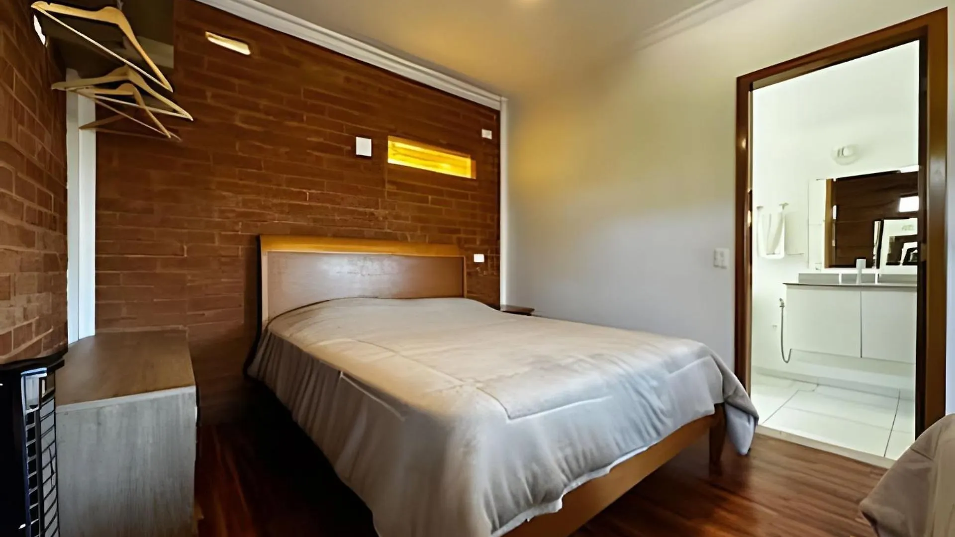Suites Saint Louis - Conforto Do Lado Do Centro Turistico Campos do Jordão 0*,