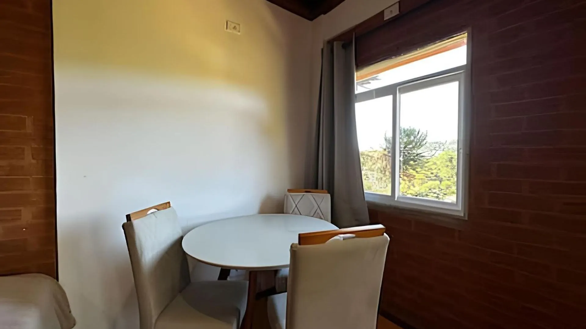 Suites Saint Louis - Conforto Do Lado Do Centro Turistico Campos do Jordão Apartment