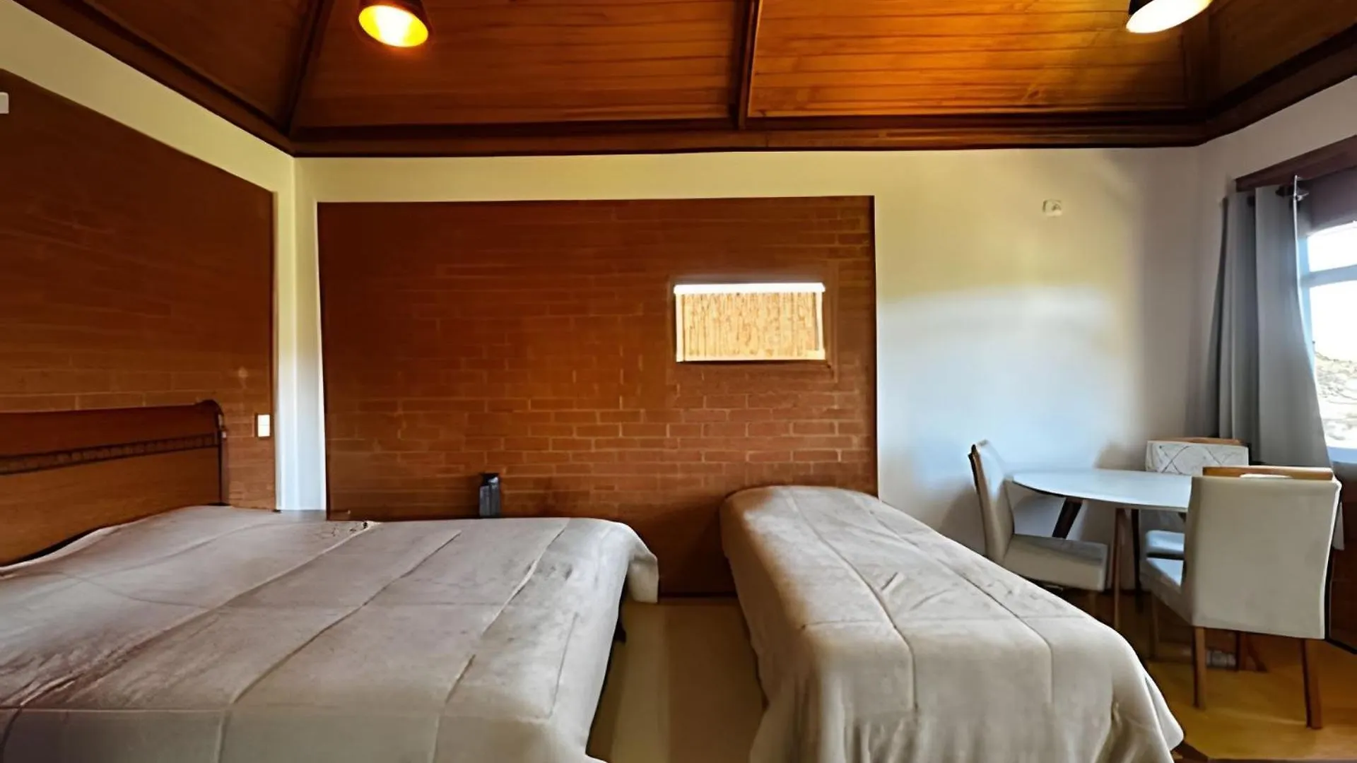 Suites Saint Louis - Conforto Do Lado Do Centro Turistico Campos do Jordão